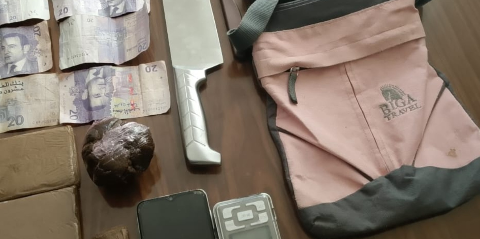 أمن اليوسفية يوقف مروج للمخدرات ويحجز نصف كيلو من “الشيرا”