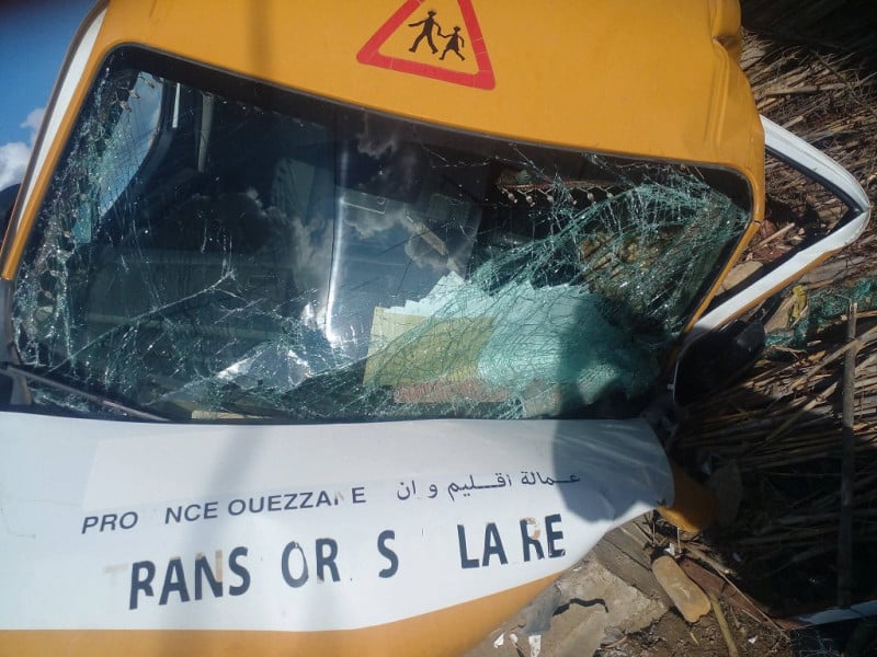 وزان.. إصابة 20 تلميذا في انقلاب حافلة للنقل المدرسي