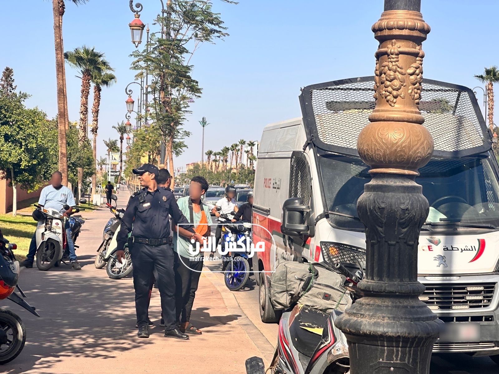 أمن مراكش يعتقل مشتبها به في إضرام النار بوكالة مهجورة لبيع السيارات +صورة
