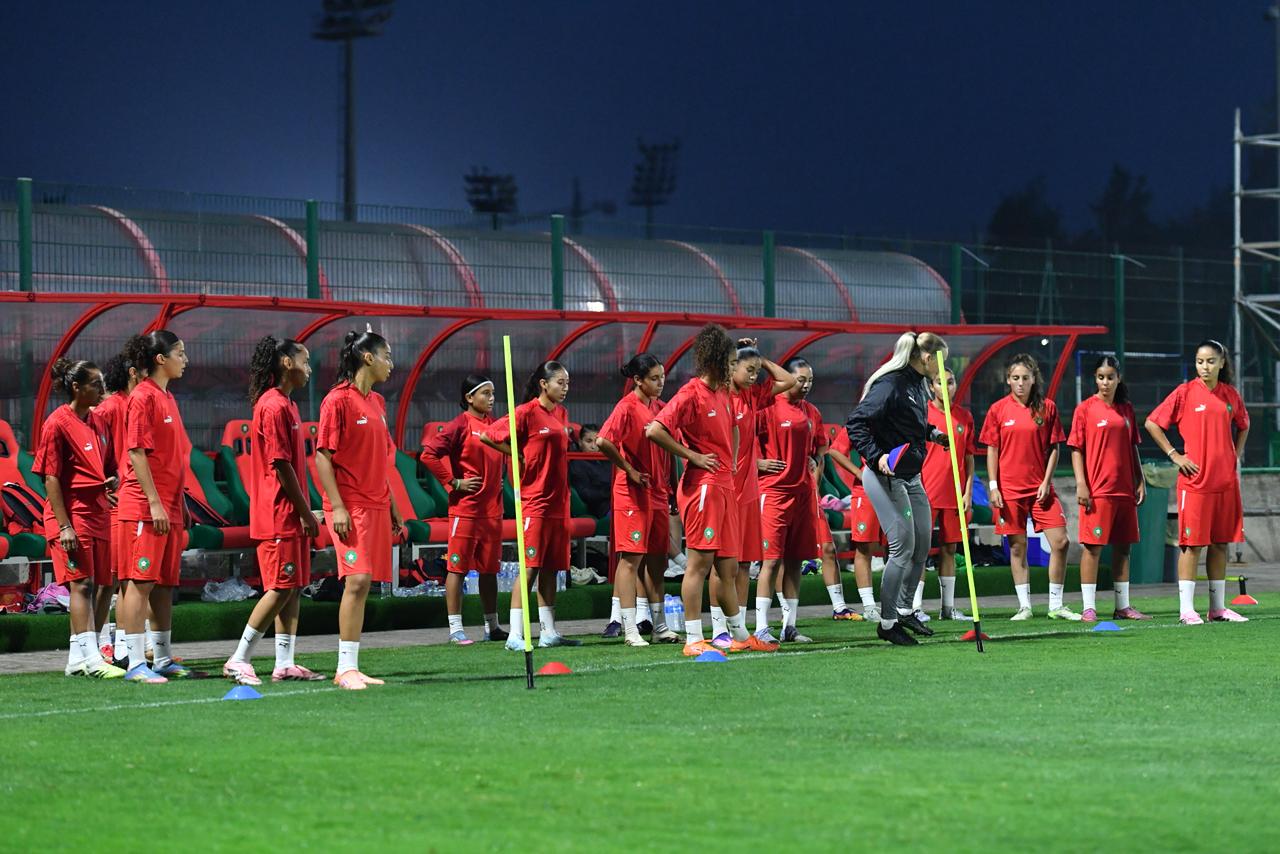 تحضيراً لمواجهة إيطاليا.. المنتخب الوطني النسوي لأقل من 17 سنة ينهي تدريباته بمركب محمد السادس