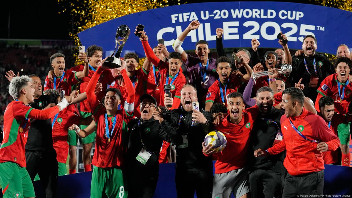 رئيس الاتحاد العربي لكرة القدم: فوز المغرب بكأس العالم إنجاز تاريخي لكرة القدم العربية