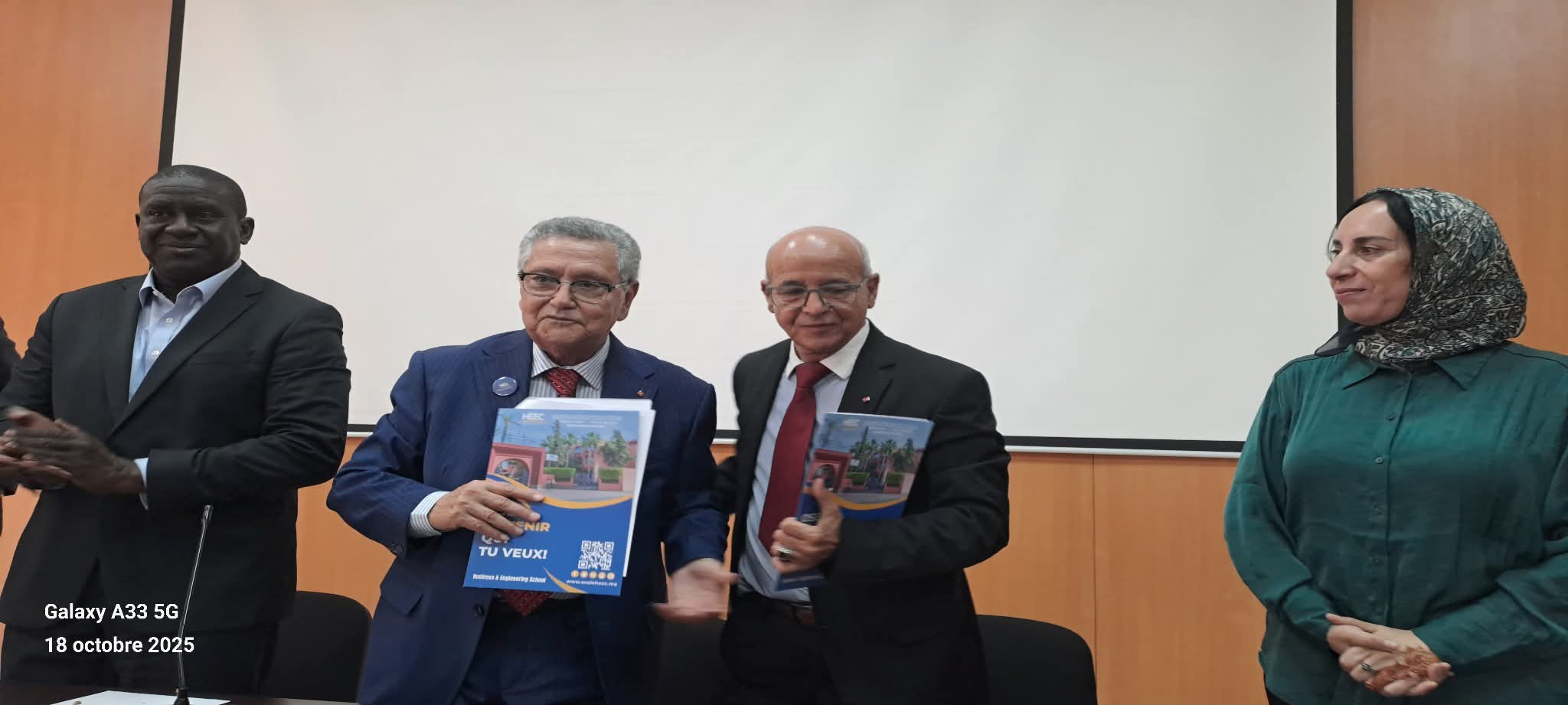 مراكش ودكار تحت المجهر الأكاديمي.. لقاء علمي رفيع يناقش تحديات “ذاكرة المدن” وتفعيل الحكامة من أجل التنمية المستدامة