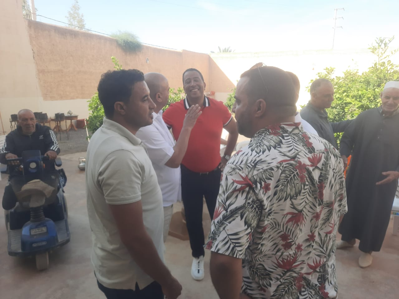 النائب البرلماني حنيش يلتقي بمنتخبي المنارة مراكش.. تسريع المشاريع التنموية على رأس المطالب
