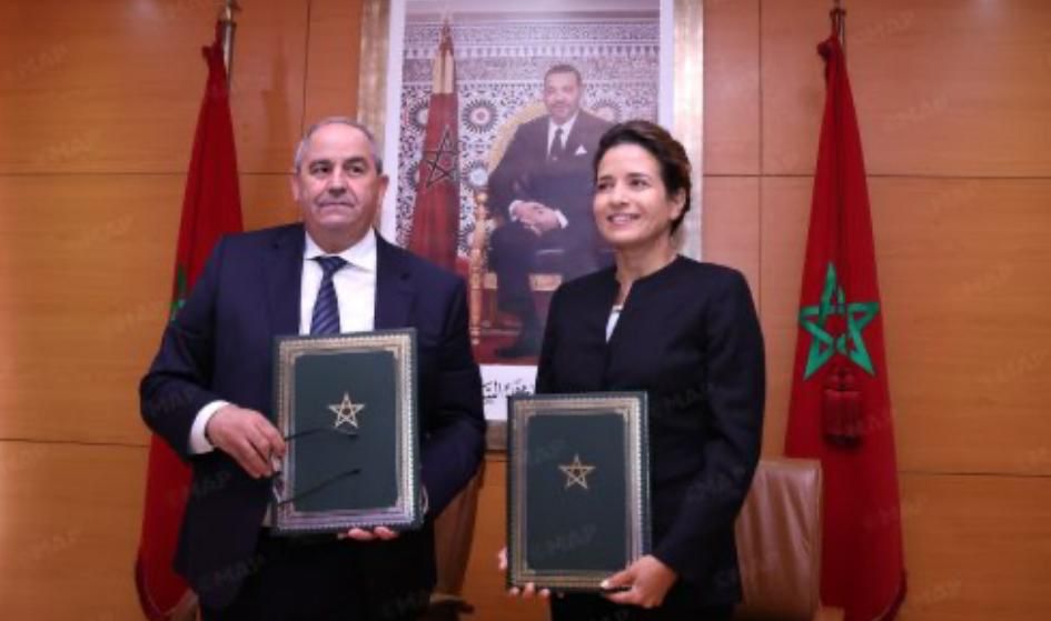 الرباط .. توقيع اتفاقية شراكة بشأن برنامج مِنح لطلبة الدكتوراه في مجالي الانتقال الطاقي والتنمية المستدامة