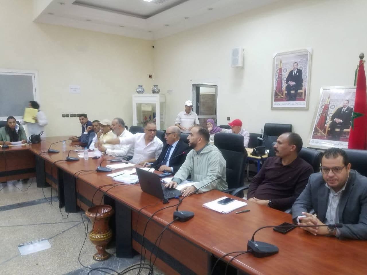 برئاسة البداوي.. مجلس جماعة آسفي يصادق بالإجماع على 31 نقطة في دورة أكتوبر