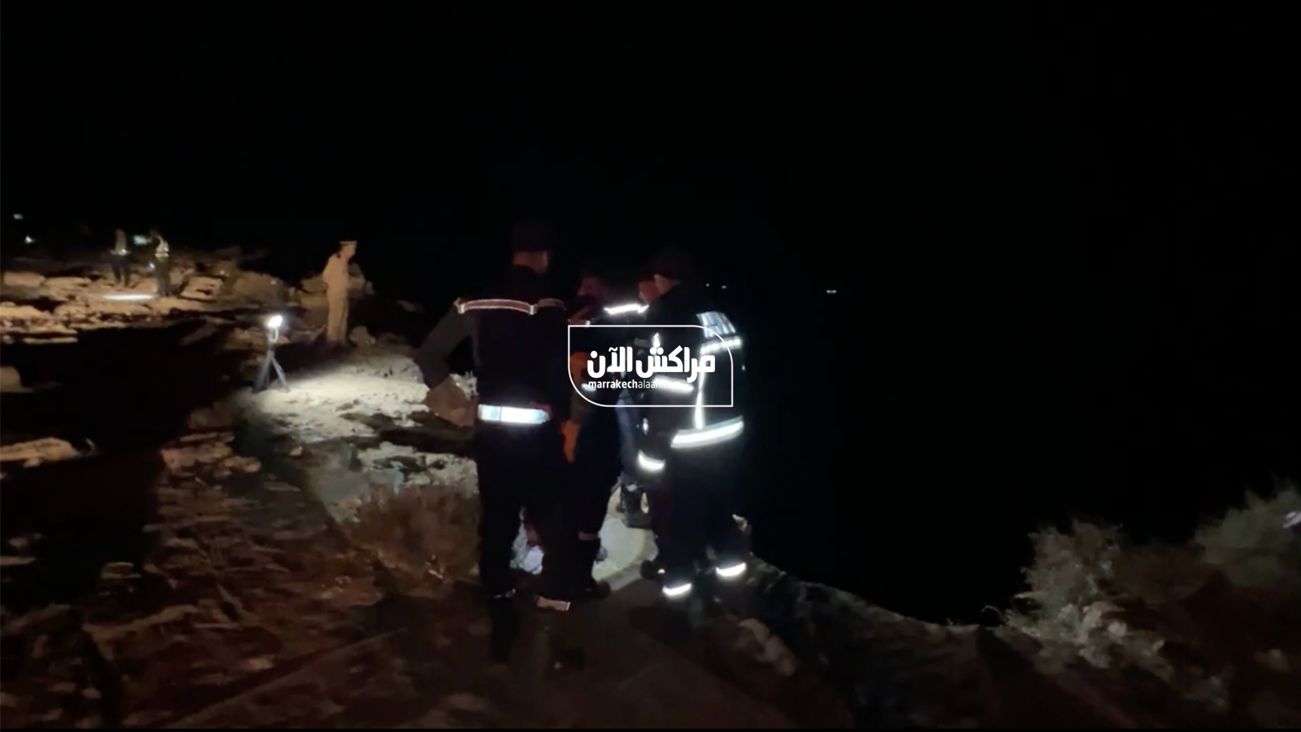 فاجعة بآسفي.. جهود مكثفة للوقاية المدنية لانتشال جثث 3 أشخاص سقطت بهم سيارة من جرف “برج الناظور”