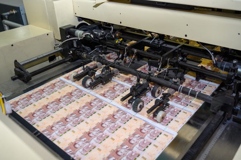 احتياطيات المغرب تتراجع إلى 495,5 مليار درهم