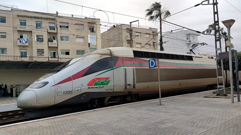 عطب تقني يوقف قطار البراق ويُحدث اضطراباً في حركة السكك الحديدية