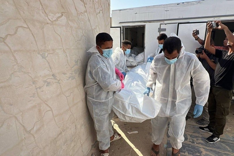 ضمن صفقة التبادل.. إسرائيل تعيد جثامين 30 فلسطينيا إلى غزة