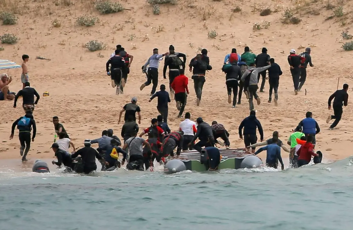 إحباط عملية تهجير سري بإنزكان.. إحالة 10 أشخاص على النيابة العامة وحجز سيارتين