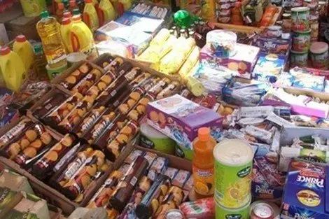 الإطاحة بشبكة ترويج المواد الفاسدة بطنجة.. حجز 12.7 طناً من المنتجات المنتهية الصلاحية