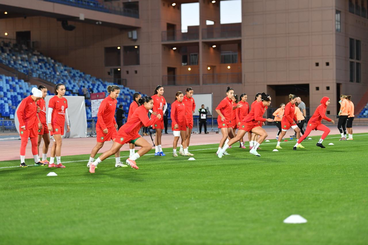 المنتخب النسوي لكرة القدم يواجه نظيره البوركينابي بملعب الرباط المنتخب النسوي لكرة القدم يواجه نظيره البوركينابي بملعب الرباط