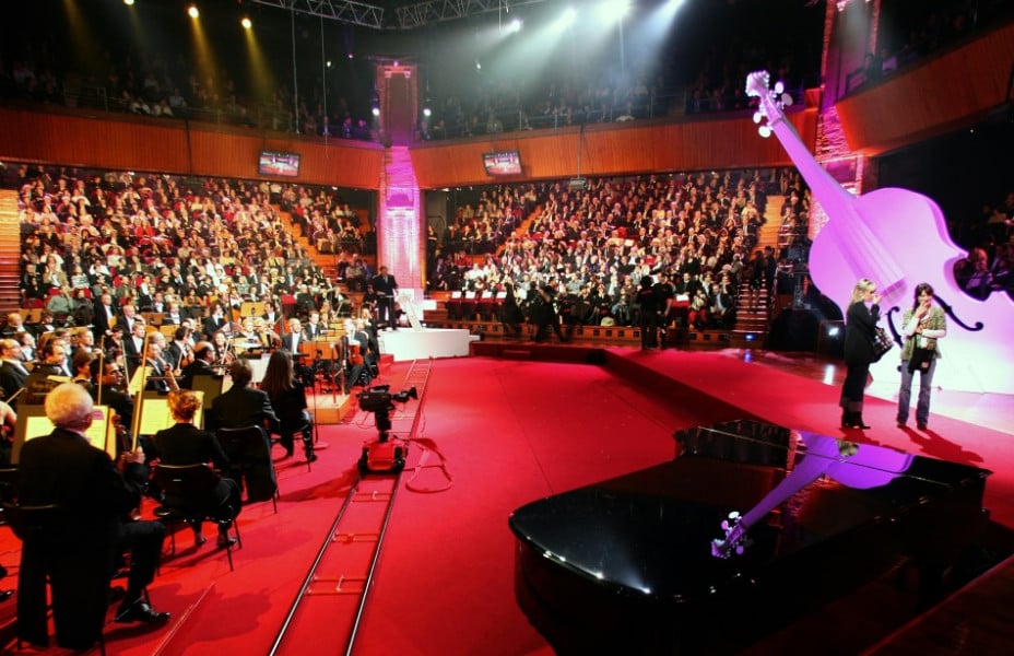 مغن بالذكاء الاصطناعي يتصدر مبيعات موسيقى الكانتري في الولايات المتحدة