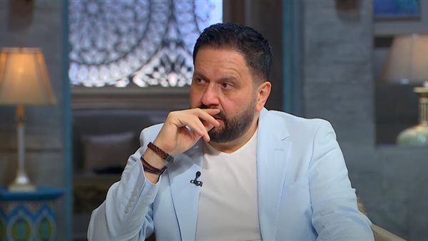 احتيال إلكتروني.. الممثل إدوارد يتعرض لعملية نصب باسم فنان شهير