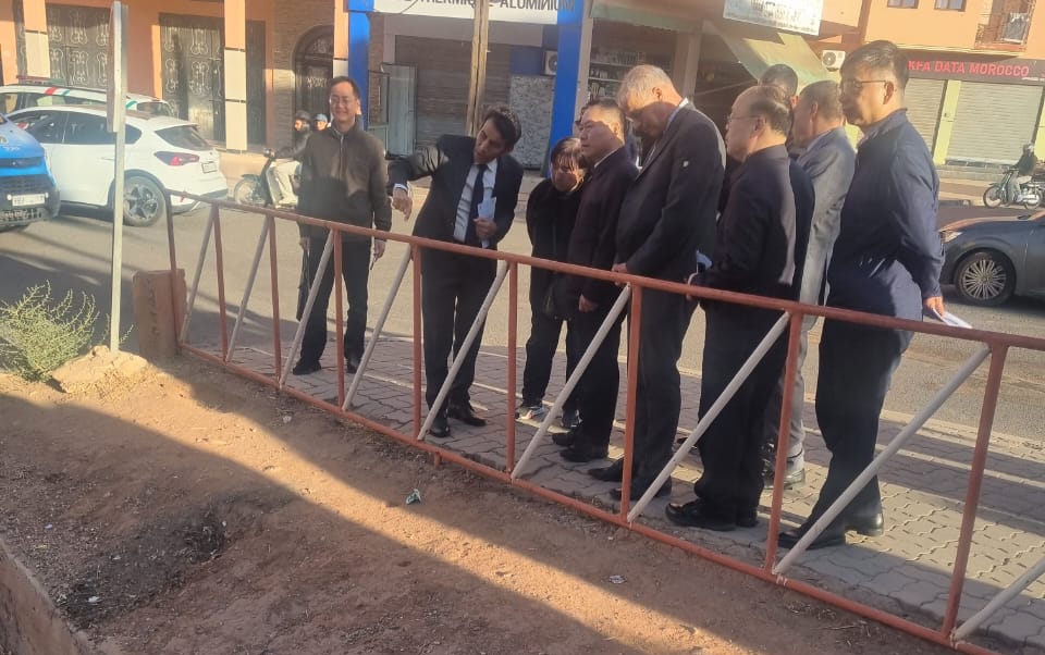 على هامش مؤتمر الماء.. وفد صيني يتفقد موروث خطارات “عين بن طاهر” بمراكش