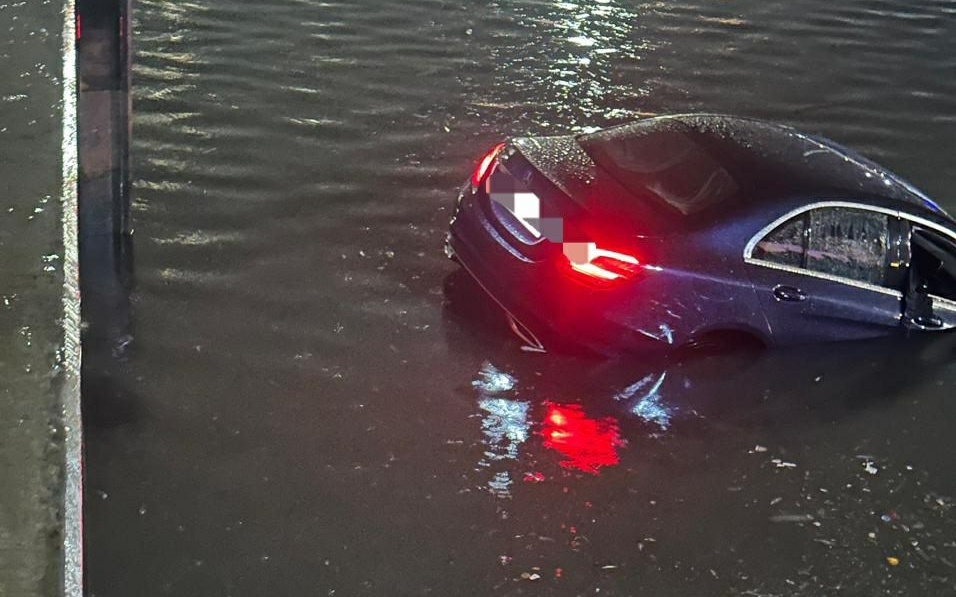 سقوط سيارة في مياه مارينا سلا دون تسجيل إصابات بشرية