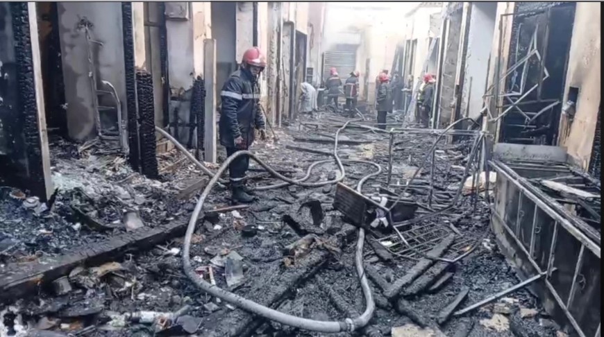 حريق مهول يأتي على أزيد من 50 محلا داخل سوق بالمدينة القديمة