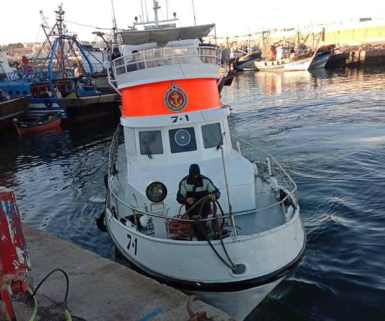 تعطل محرك قارب صيد تقليدي بسواحل آسفي يستنفر خافرة “الحوز”