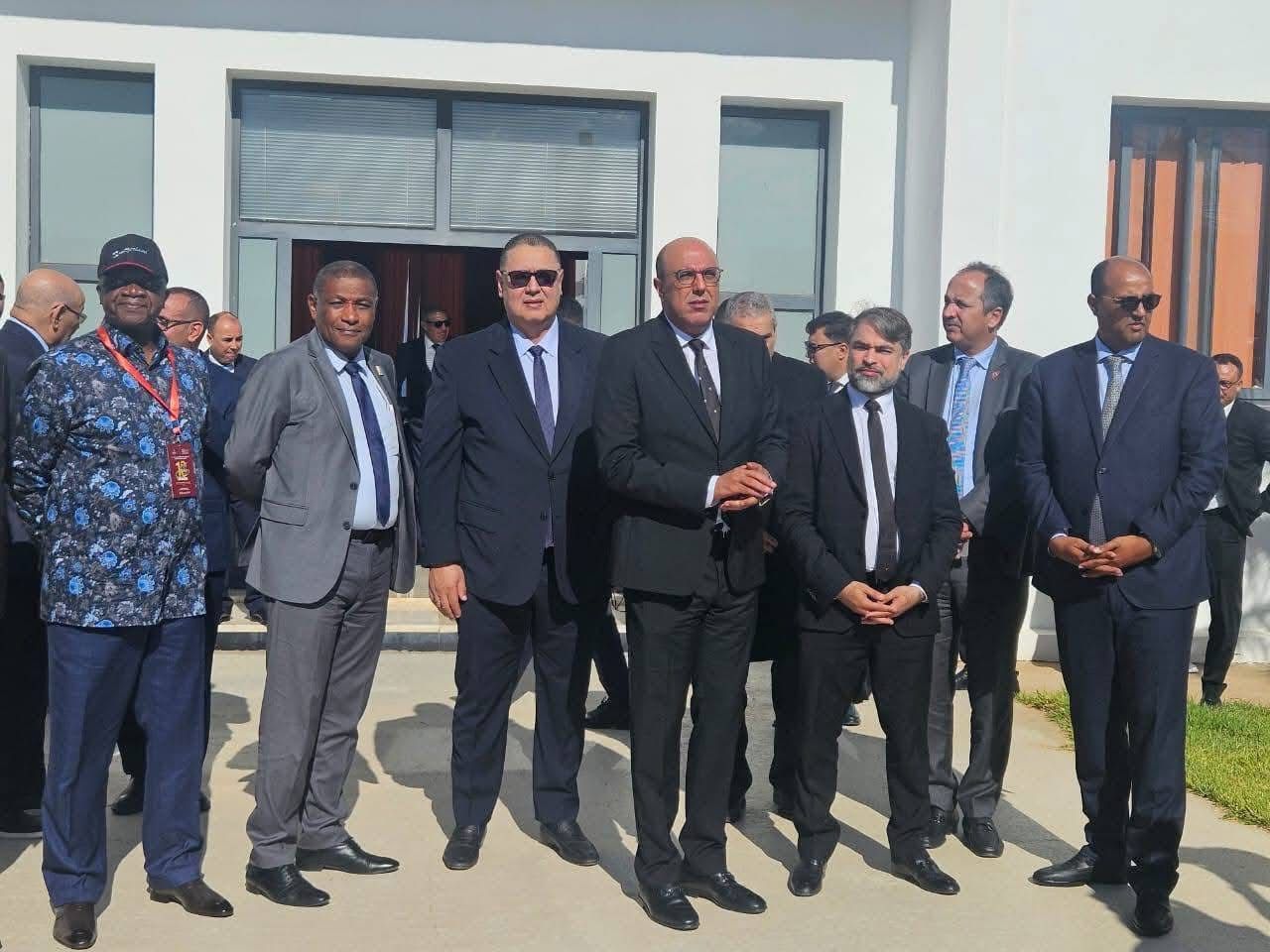 وفا برلماني مراكش يرافق وفد البرلمانيين الأفارقة في جولة استراتيجية بالعيون