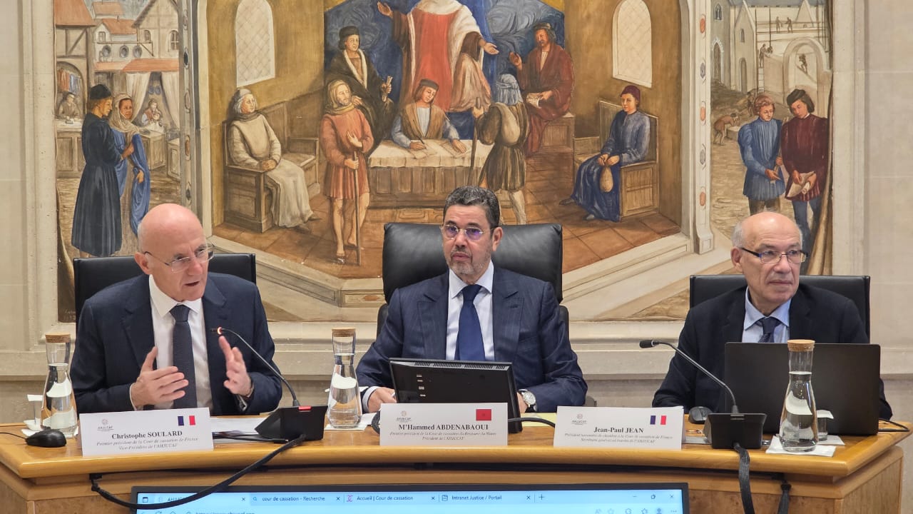 باريس.. عبد النباوي يترأس أول اجتماع لمكتب “أهجوكاف” بعد انتخابه ويُقر برنامج عمل 2026