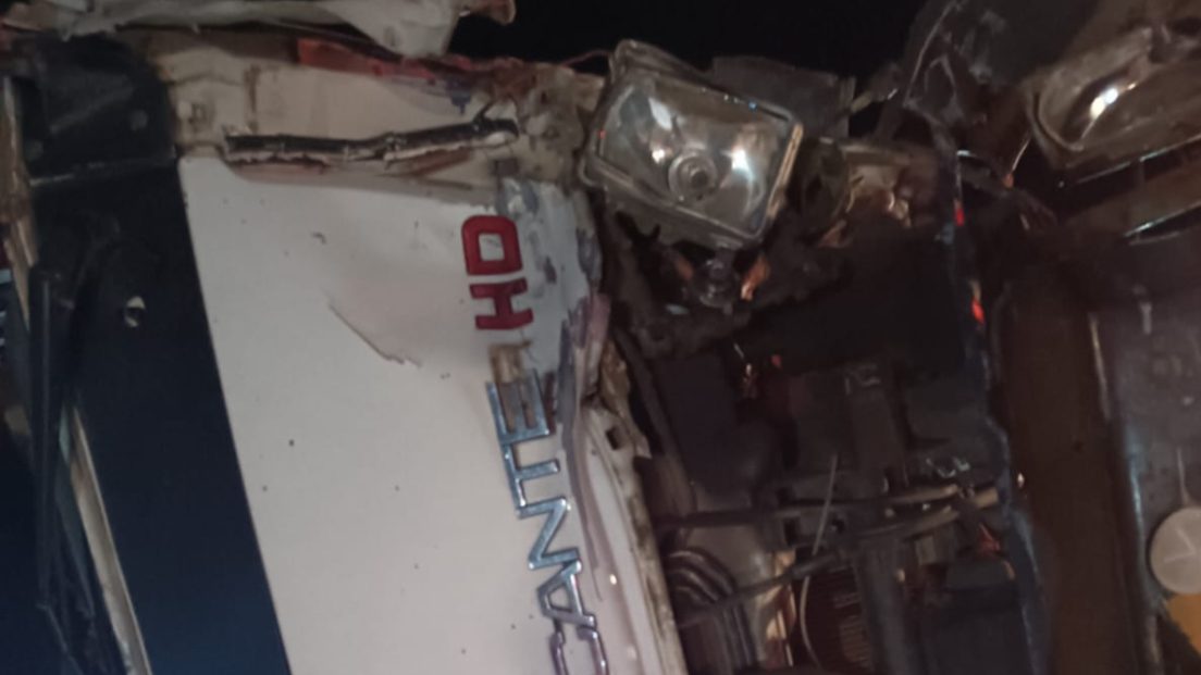 حادث سير مروع.. اصطدام ثلاثي ضواحي المزوضية يخلف إصابات خطيرة