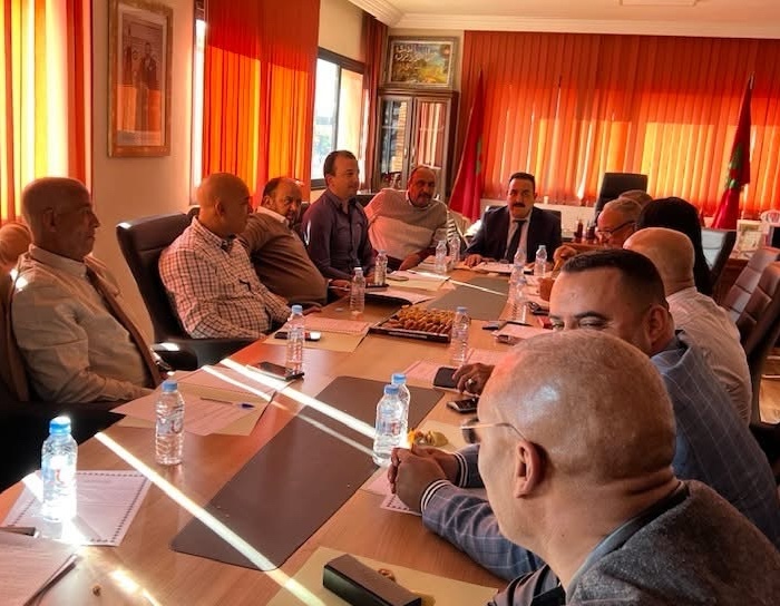 الشافقي يترأس اجتماع مكتب مقاطعة المنارة ويشدد على الأولويات التنموية