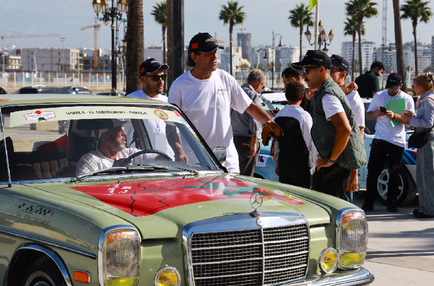 رالي المسيرة الخضراء “طريق العيون”.. سيارات كلاسيكية تنطلق من طنجة إلى العيون