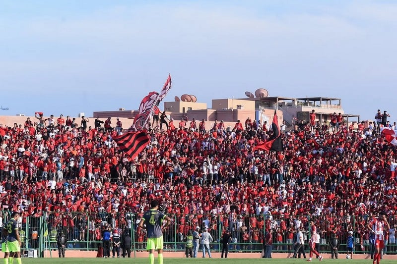 الجولة 8.. فريق الكوكب المراكشي يواجه مضيفه الرجاء البيضاوي بشبابيك مغلقة