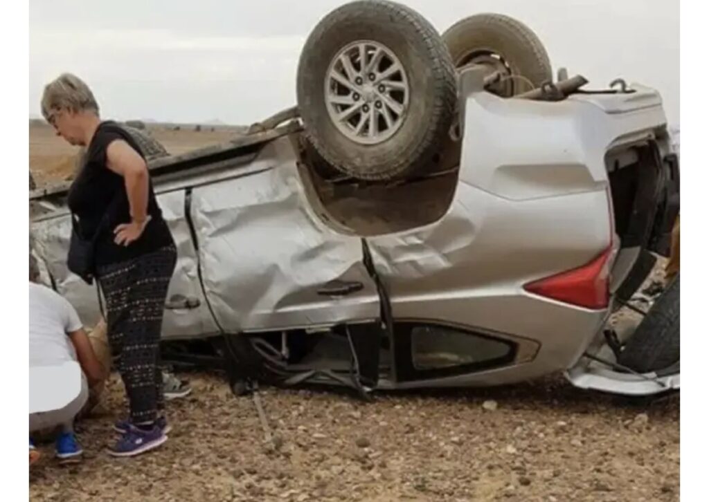 فاجعة بمرزوكة.. مصرع سائحتين أجنبيتين وإصابة مغربيين بحادث انقلاب سيارة دفع رباعي وسط الكثبان