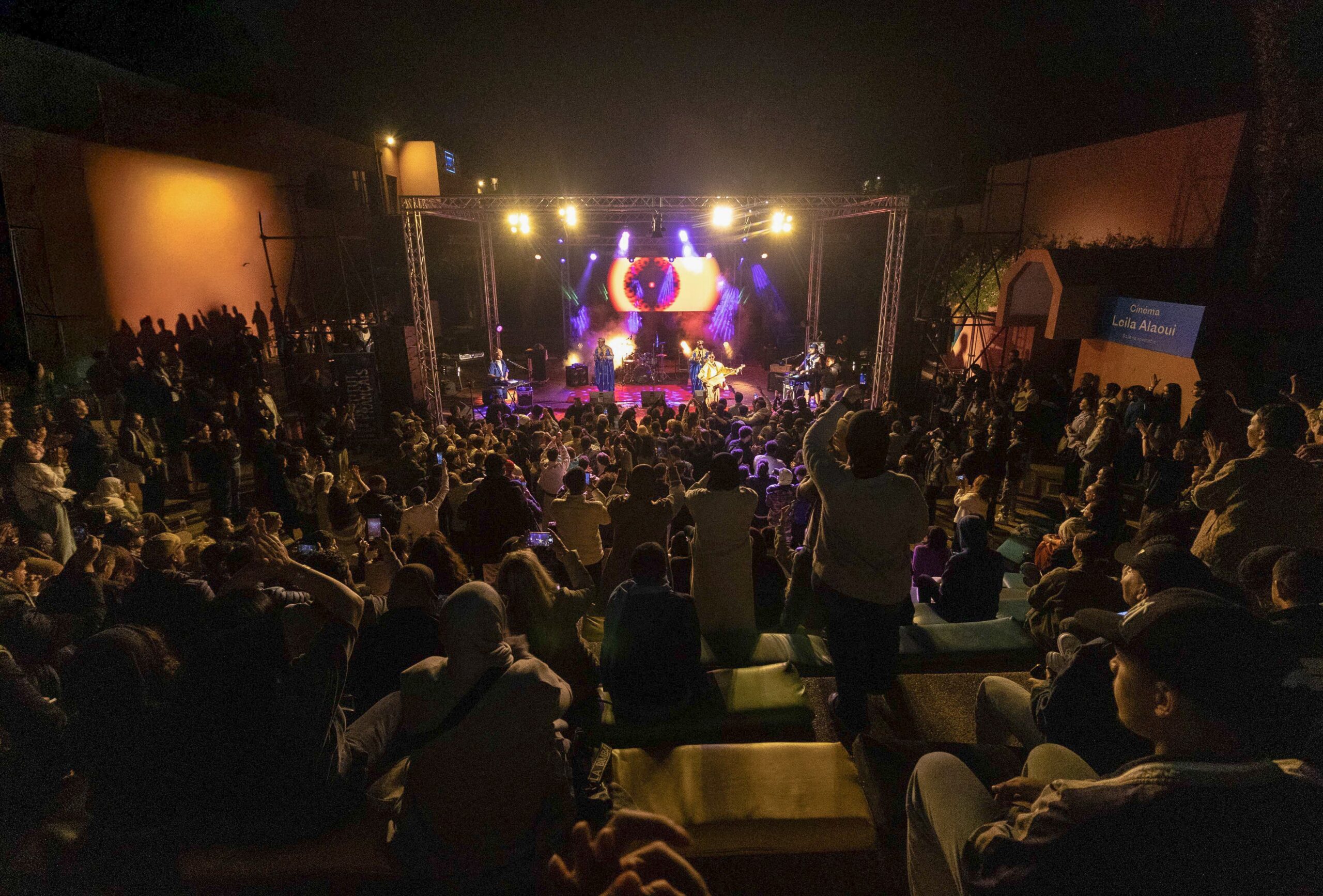 سان فيستيفال يحتفي بالفنانين الشباب في السهرة الأولى من سهرات دورته السابعة عشر