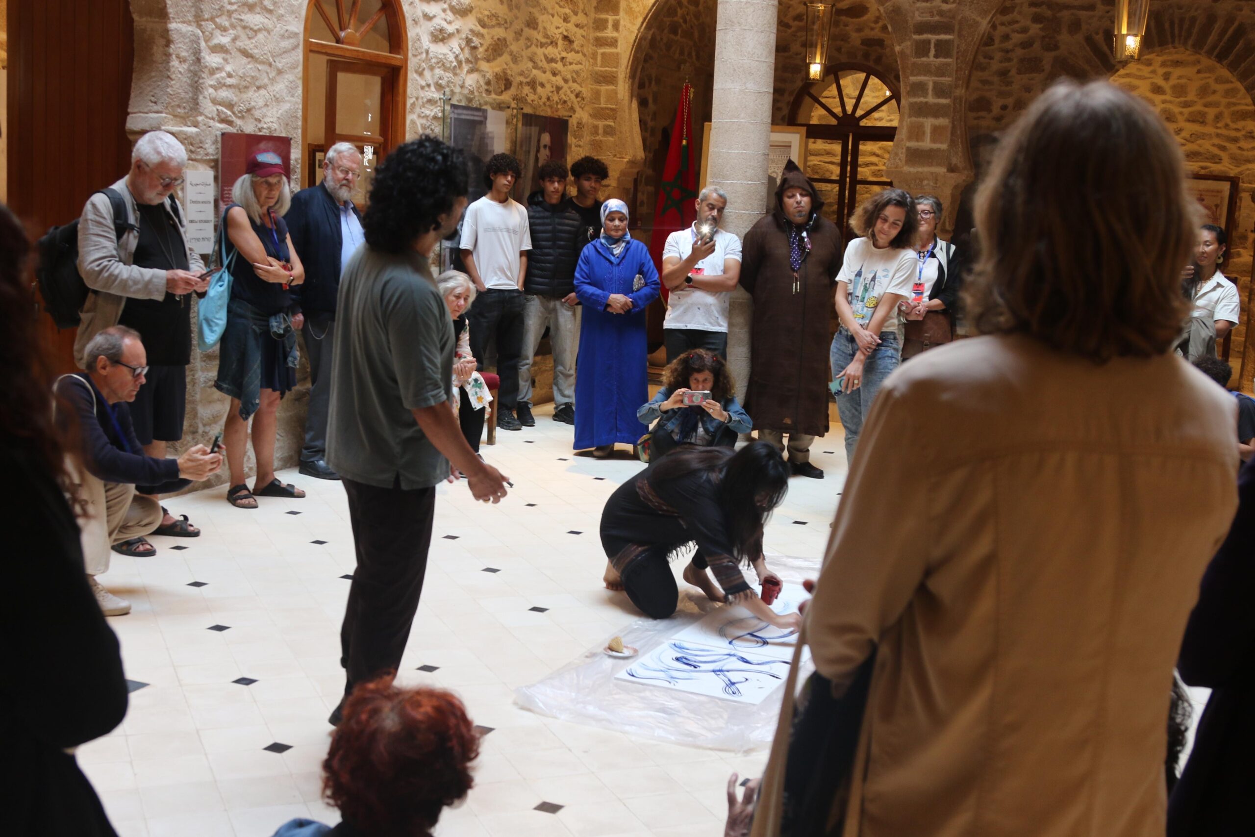 جولة فنية وثقافية في قلب الصويرة ضمن فعاليات مهرجان Esther & Salma 2025