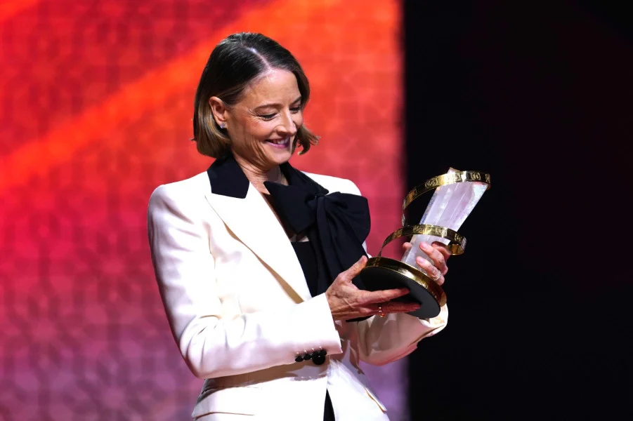 فوستر تتغزل بالمغرب في ليلة تكريمها وسكورسيزي يستحضر جودي الطفلة