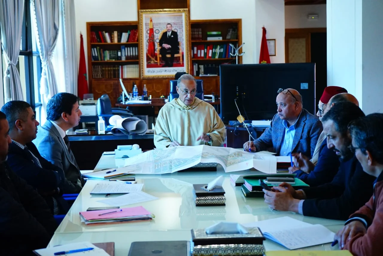 عامل اقليم قلعة السراغنة يترأس اجتماعا للمصادقة على مشروع قطب حضري