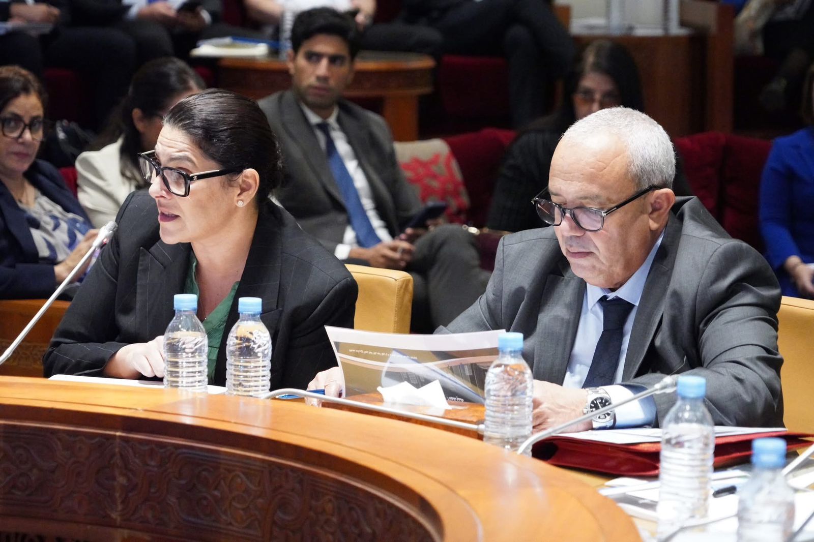 الوزيرة المنصوري تقدم حصيلة عملها وميزانية 2026