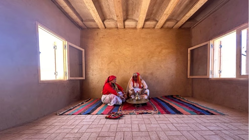 المهندسة عزيزة شعوني تفوز بجائزة “أمودو”.. تكريم لنموذج منزل مقاوم للزلازل يحيي هوية الحوز المعمارية