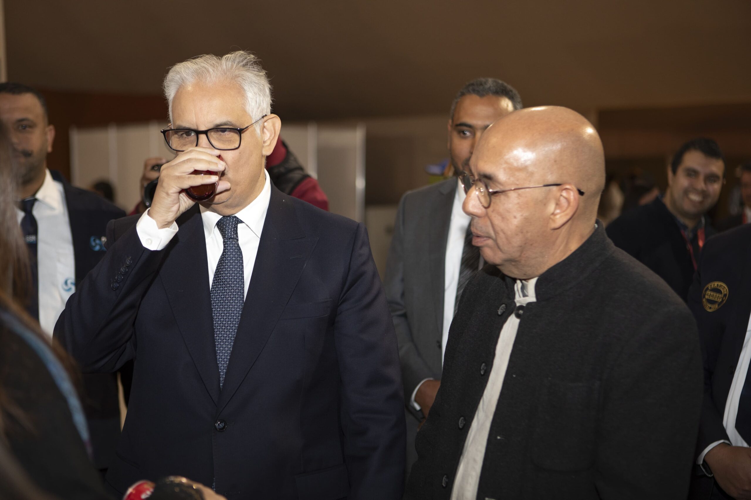 بالفيديو.. مراكش تتحول لعاصمة النكهات وتحتضن الدورة الأولى لمهرجان القهوة والشاي بجوار الأطلس