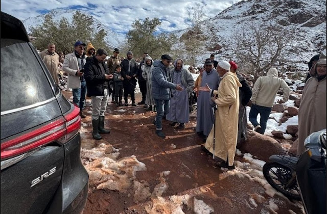 عامل إقليم الحوز في زيارة ميدانية مفاجئة لجماعات زرقطن وأيت حكيم للاطلاع على أوضاع الساكنة