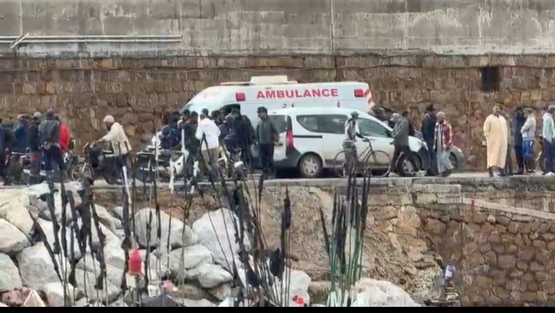 بعدما جرفته السيول لأيام.. انتشال جثة سبعيني من حوض ميناء آسفي +صورة