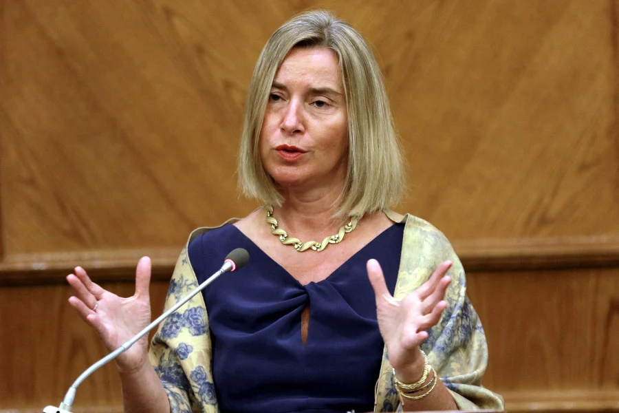 توقيف مسؤولة السياسة الخارجية الأوروبية السابقة فيديريكا موغيريني بشبهة الاحتيال