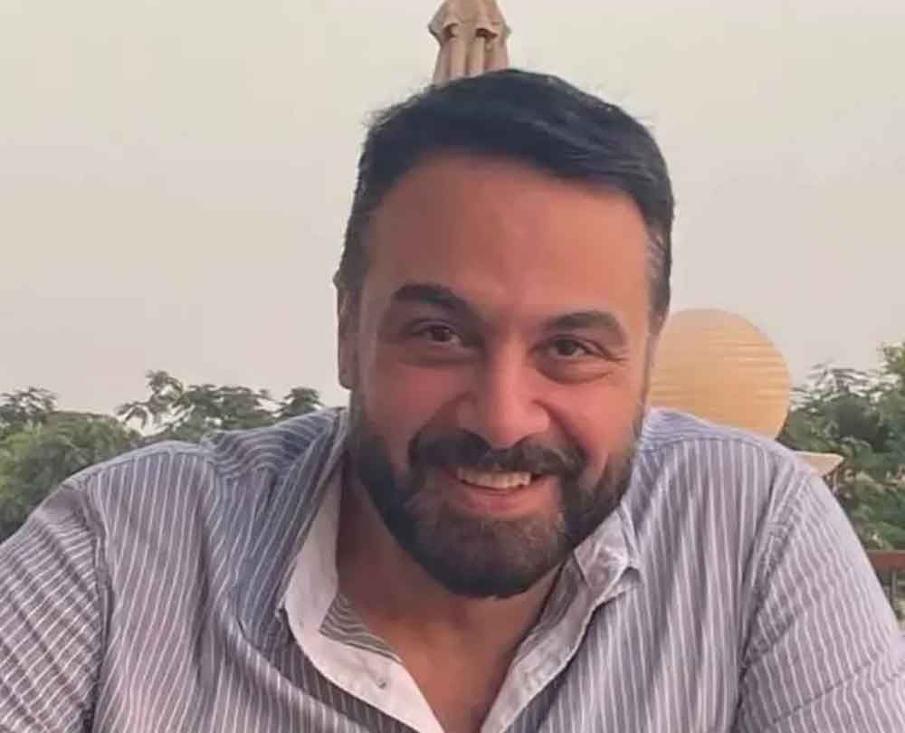 مقتل فنان على يد زوج طليقته بأحد الأندية الشهيرة