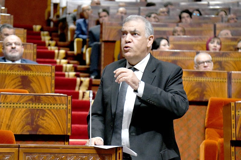 رصد 5000 مخالفة في قطاع “الطاكسيات” وسحب 1500 رخصة ثقة