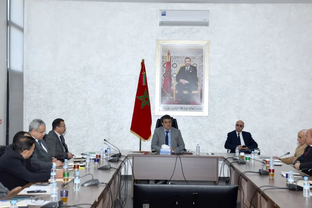 اللجنة الإقليمية للتنمية البشرية بالرحامنة تصادق على مشاريع “البرمجة للجميع” وتوسيع شبكة التعليم الأولي