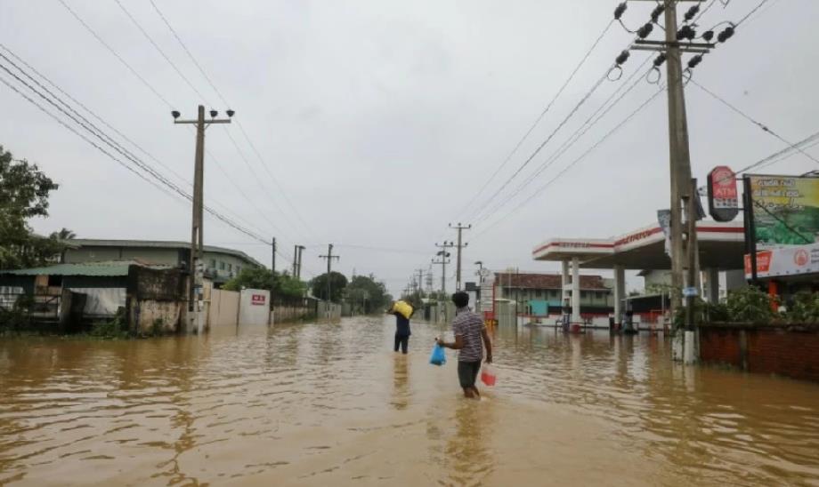 ارتفاع حصيلة ضحايا الفيضانات والانهيارات الأرضية في سريلانكا إلى 486 شخصا