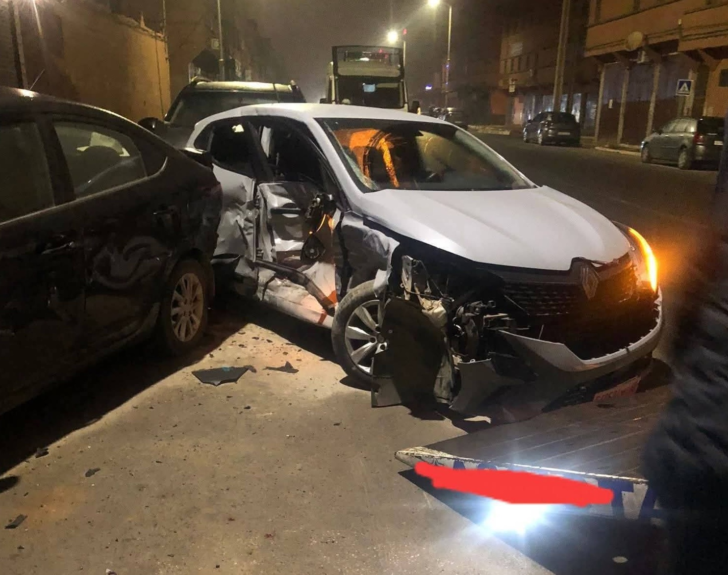 كلميم.. إصابات وخسائر مادية جسيمة في حادث اصطدام جماعي بشارع الحسن الثاني