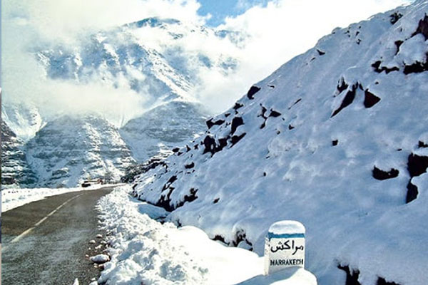 إغلاق اضطراري لمحطة أوكايمدن السياحية بسبب كثافة التساقطات الثلجية