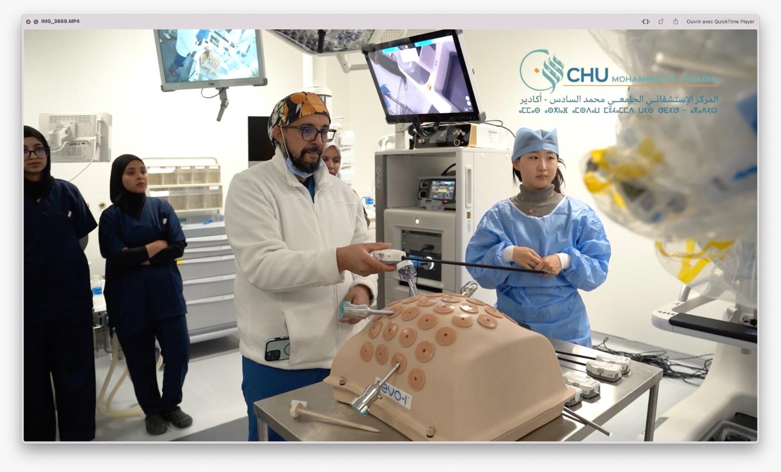 إطلاق أول منصة للجراحة الروبوتية بالمركز الاستشفائي الجامعي محمد السادس بأكادير