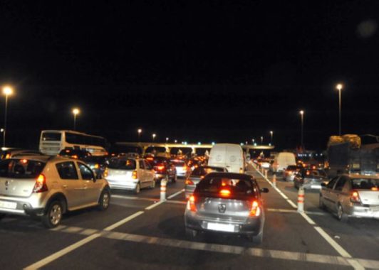 تزامنا والعطلة المدرسية.. “الأوطوروت” توصي السائقين باتخاذ الحذر قبل السفر