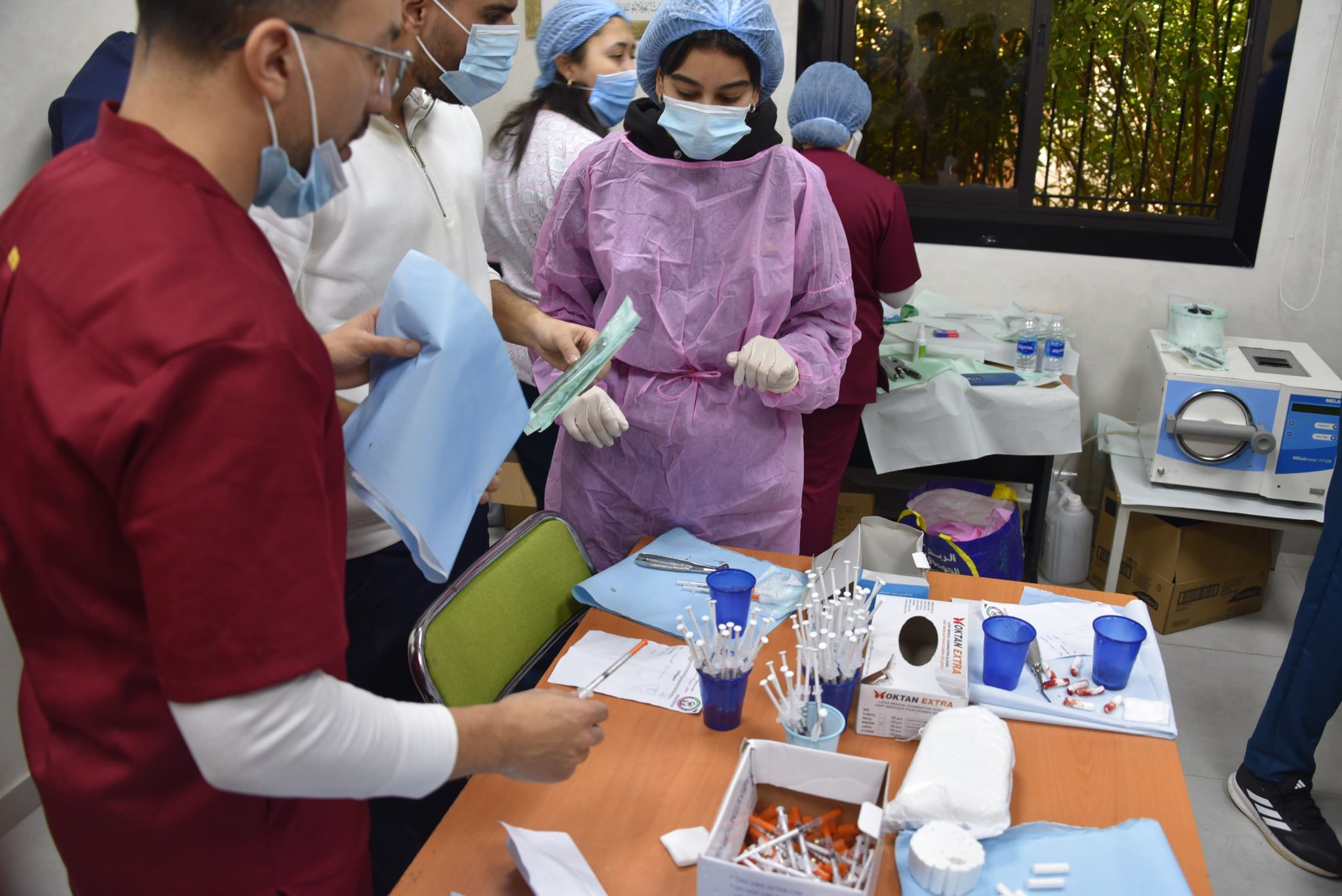 أزيد من 2100 مستفيد من خدمات قافلة طبية متعددة التخصصات بمقاطعة النخيل بمراكش