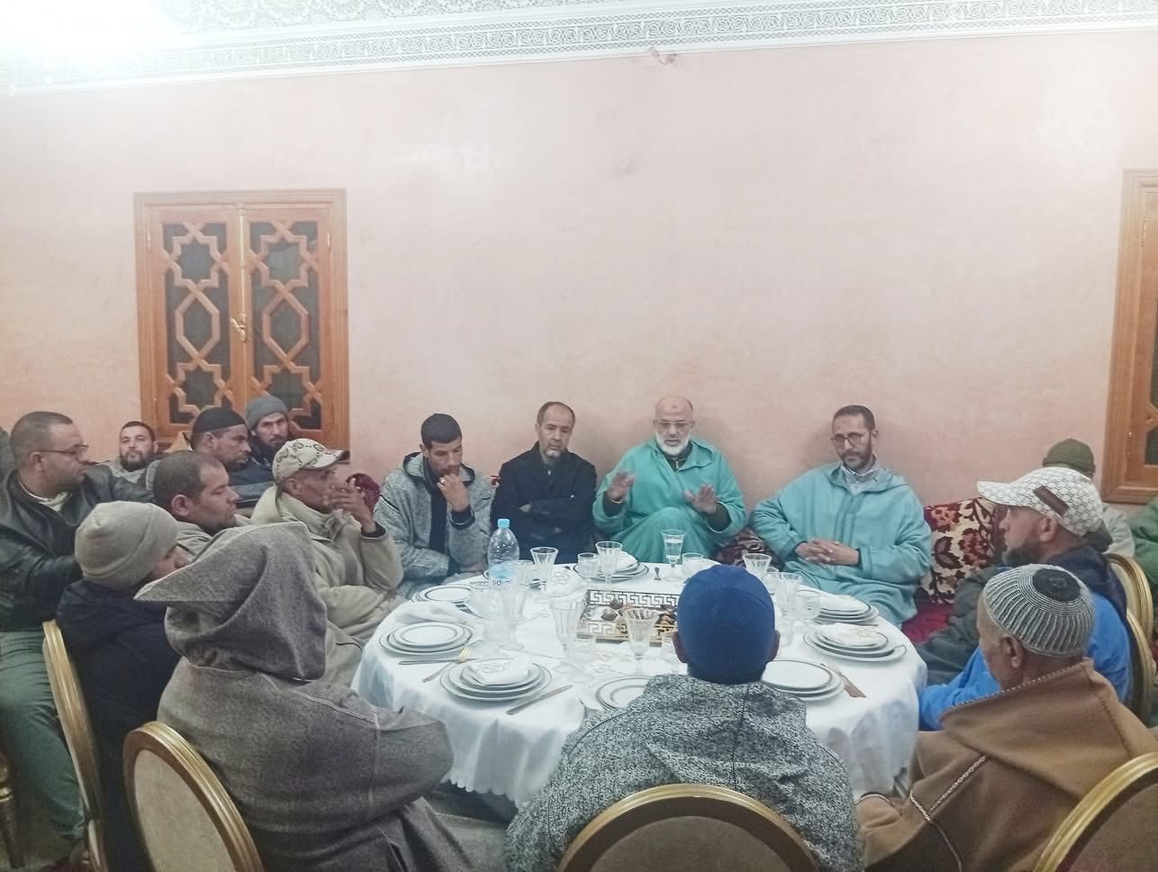 البرلماني الدرويش ينفي إشاعات “هدم المنازل” بدوار زمران ويؤكد انطلاق مشاريع التأهيل