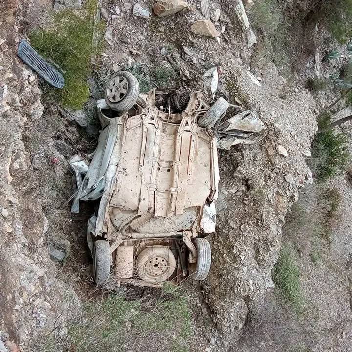 إقليم الحسيمة.. نجاة سائق من موت محقق إثر سقوط سيارته في منحدر سحيق